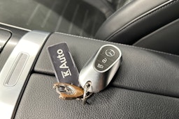 musta Mercedes-Benz C 2022 kuva 27.