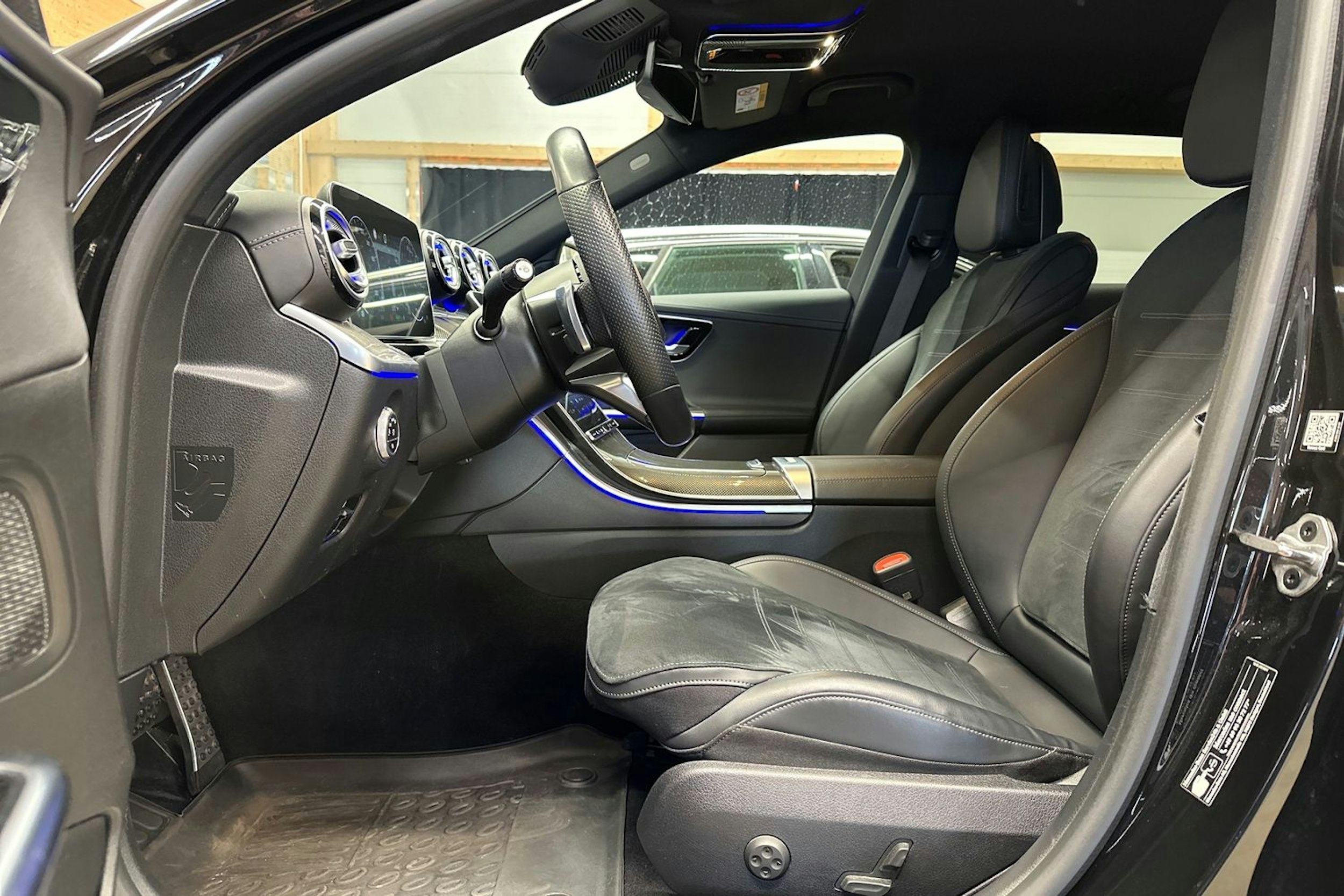 met. musta Mercedes-Benz C 2022 kuva 15.