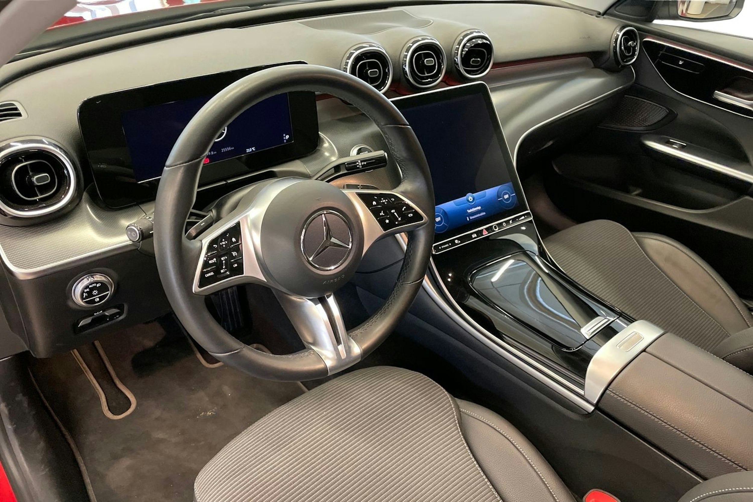 met. punainen Mercedes-Benz C 2022 kuva 7.