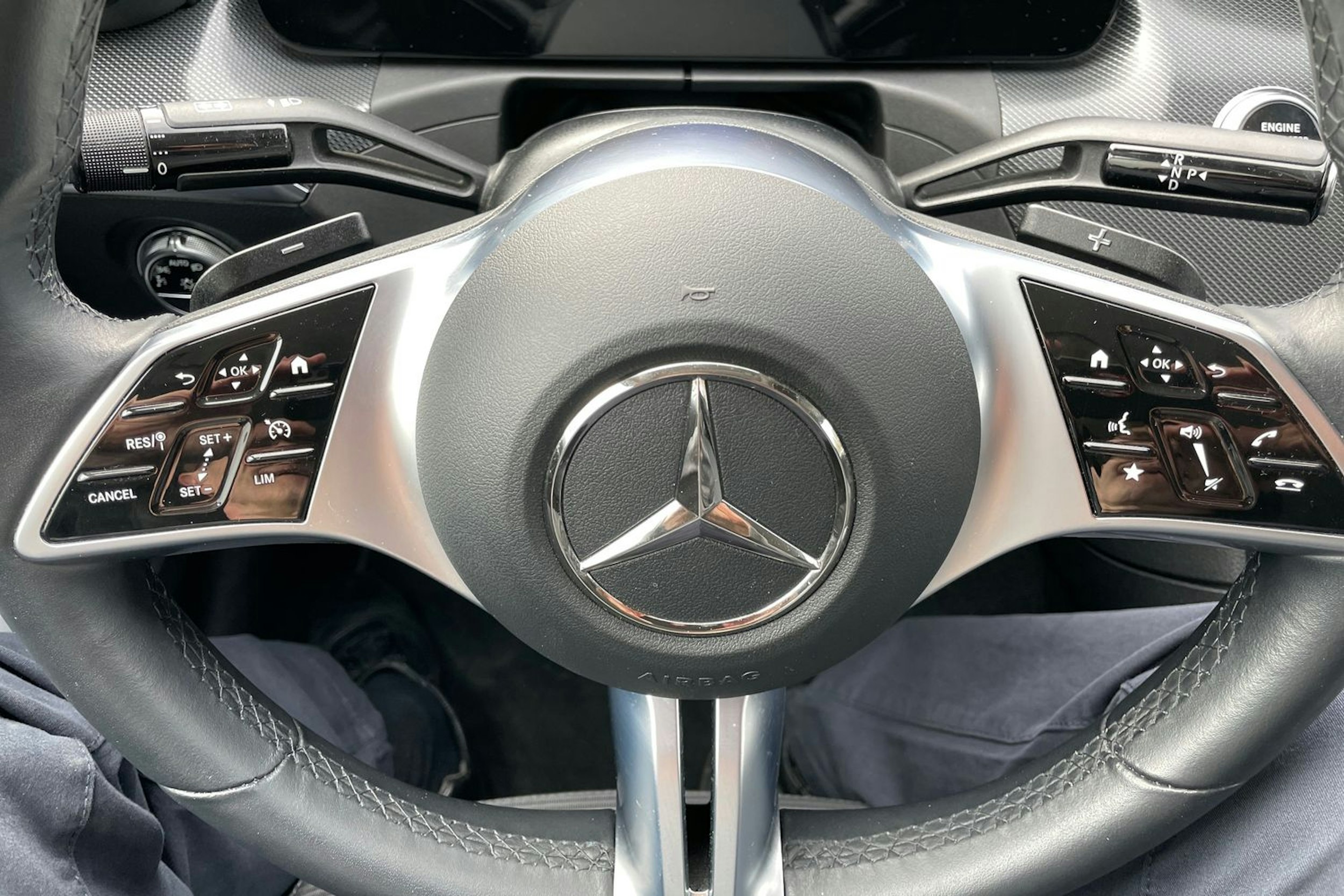 met. punainen Mercedes-Benz C 2022 kuva 25.
