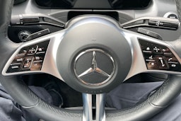 met. punainen Mercedes-Benz C 2022 kuva 25.