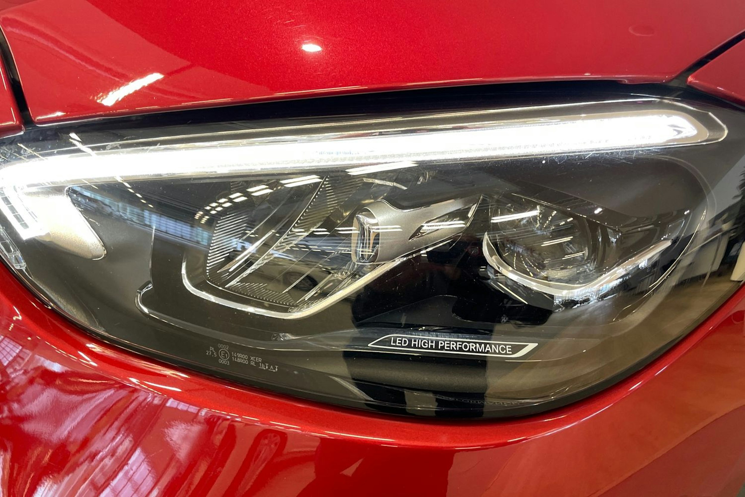 met. punainen Mercedes-Benz C 2022 kuva 26.