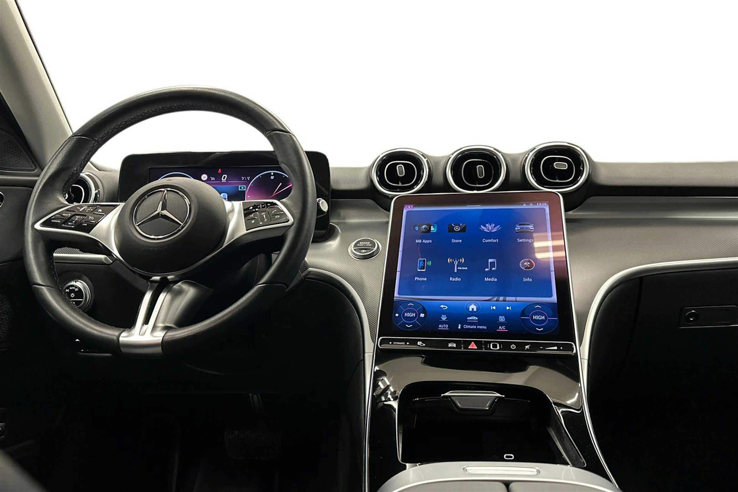 valkoinen Mercedes-Benz C 2022 kuva 7.