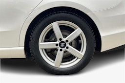 valkoinen Mercedes-Benz C 2022 kuva 9.