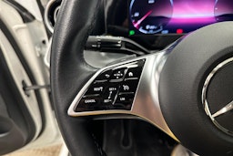 valkoinen Mercedes-Benz C 2022 kuva 13.