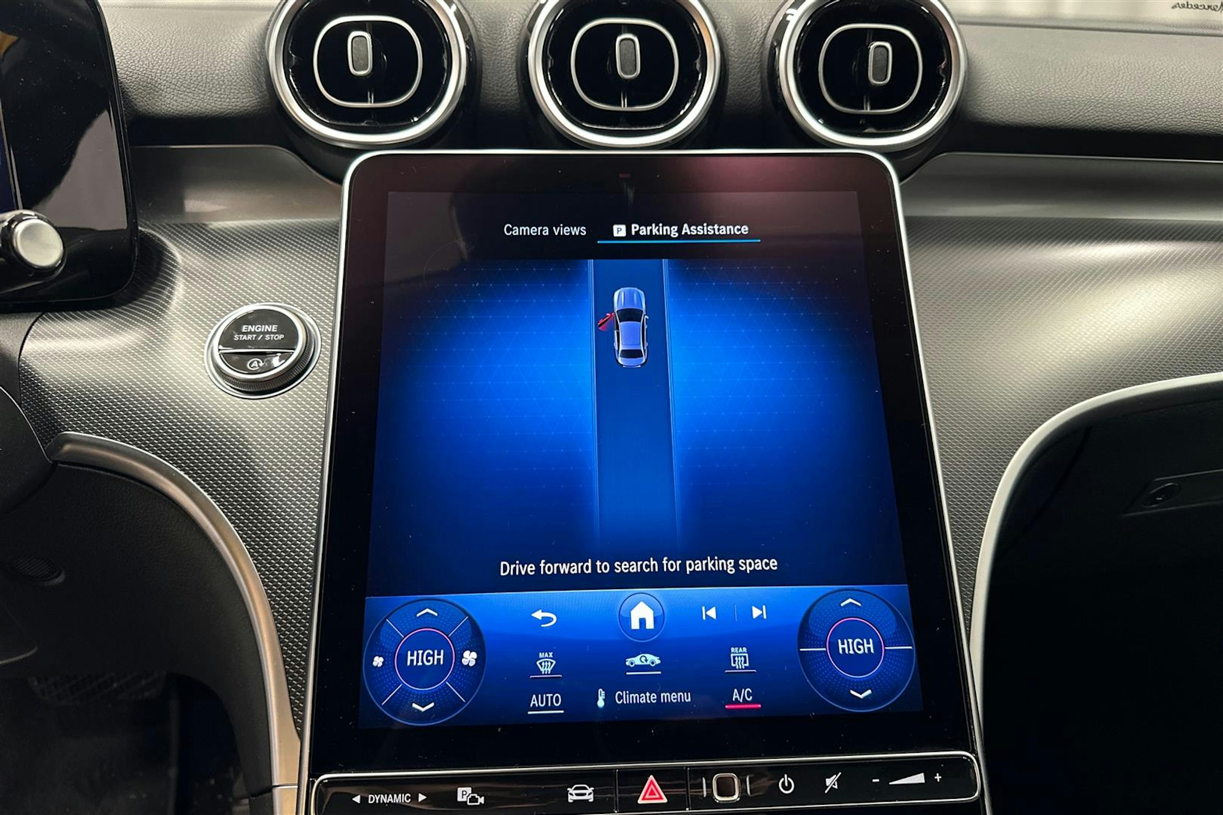 valkoinen Mercedes-Benz C 2022 kuva 18.