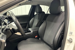 valkoinen Mercedes-Benz C 2022 kuva 22.