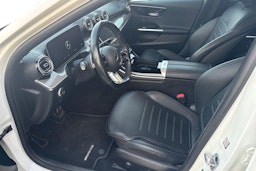 valkoinen Mercedes-Benz C 2022 kuva 3.