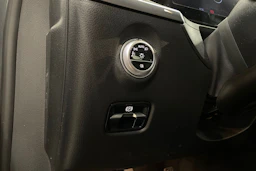 met. harmaa Mercedes-Benz C 2022 kuva 31.