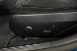 vihreä Mercedes-Benz C 2022 kuva 32.
