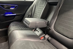 sininen Mercedes-Benz C 2022 kuva 16.