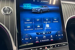 sininen Mercedes-Benz C 2022 kuva 16.