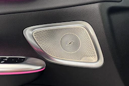 sininen Mercedes-Benz C 2022 kuva 22.
