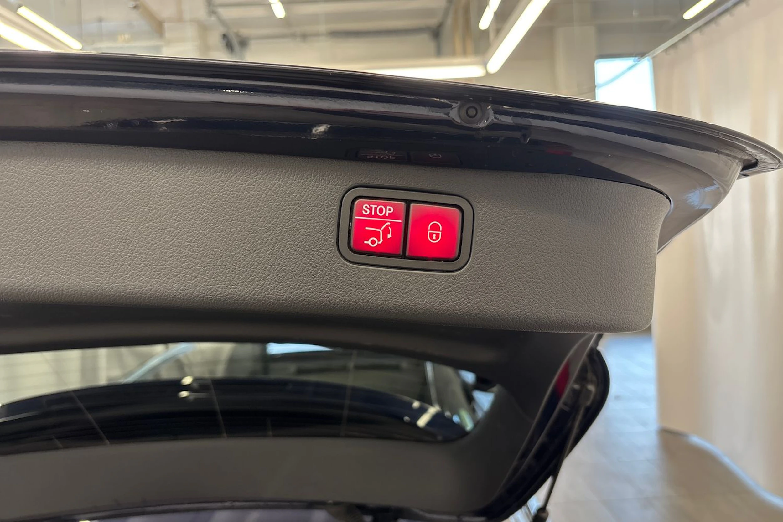 sininen Mercedes-Benz C 2022 kuva 24.