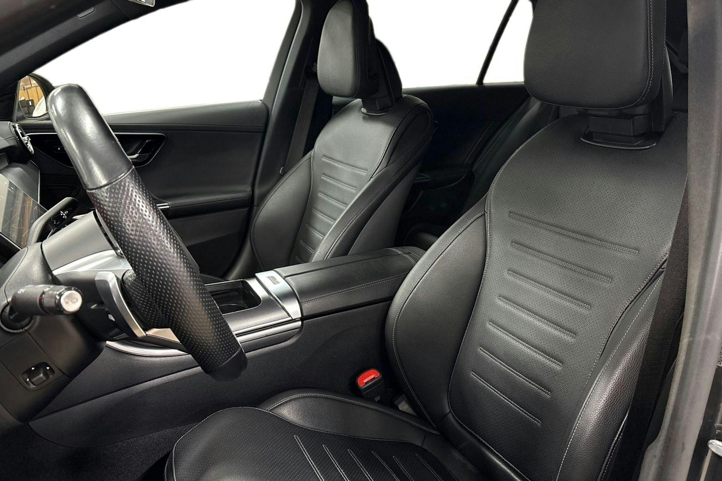 Harmaa Mercedes-Benz C 2022 kuva 7.