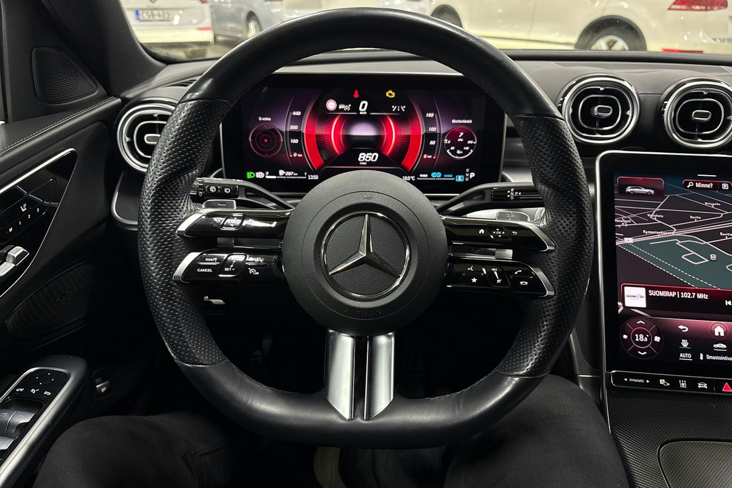 Harmaa Mercedes-Benz C 2022 kuva 12.