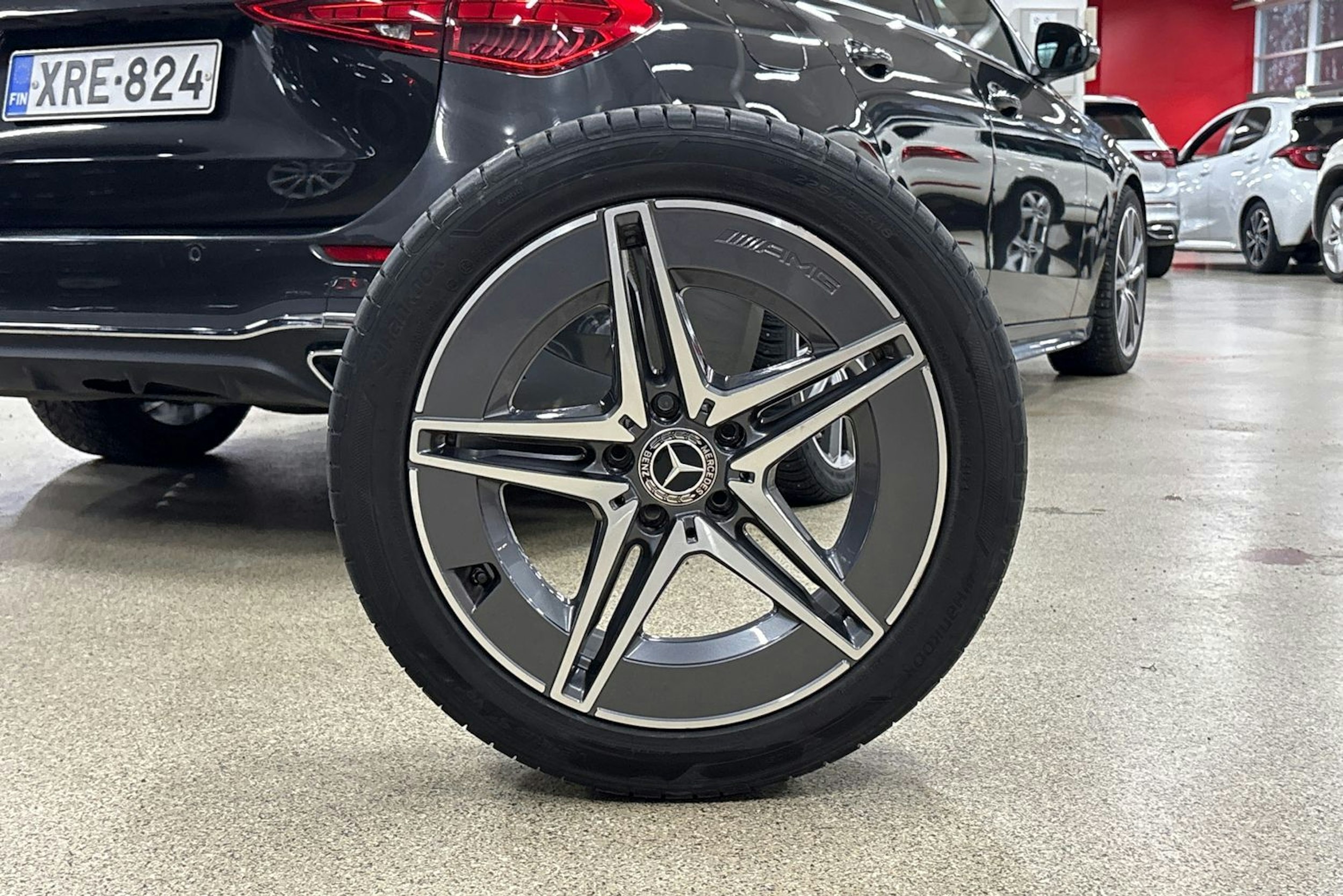 Harmaa Mercedes-Benz C 2022 kuva 29.