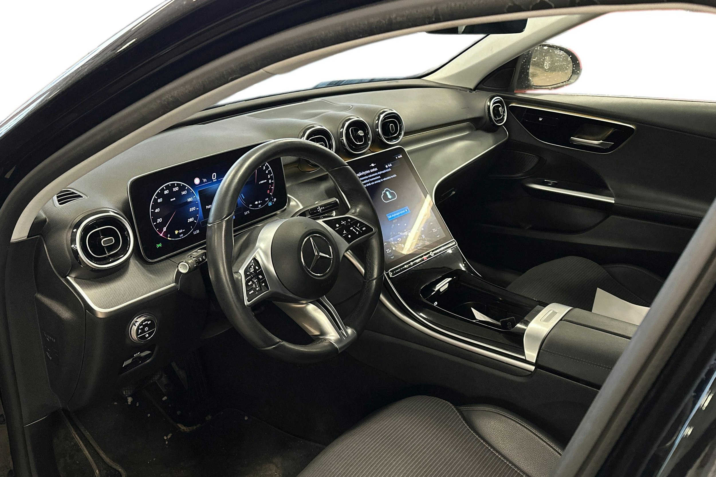 musta Mercedes-Benz C 2023 kuva 3.