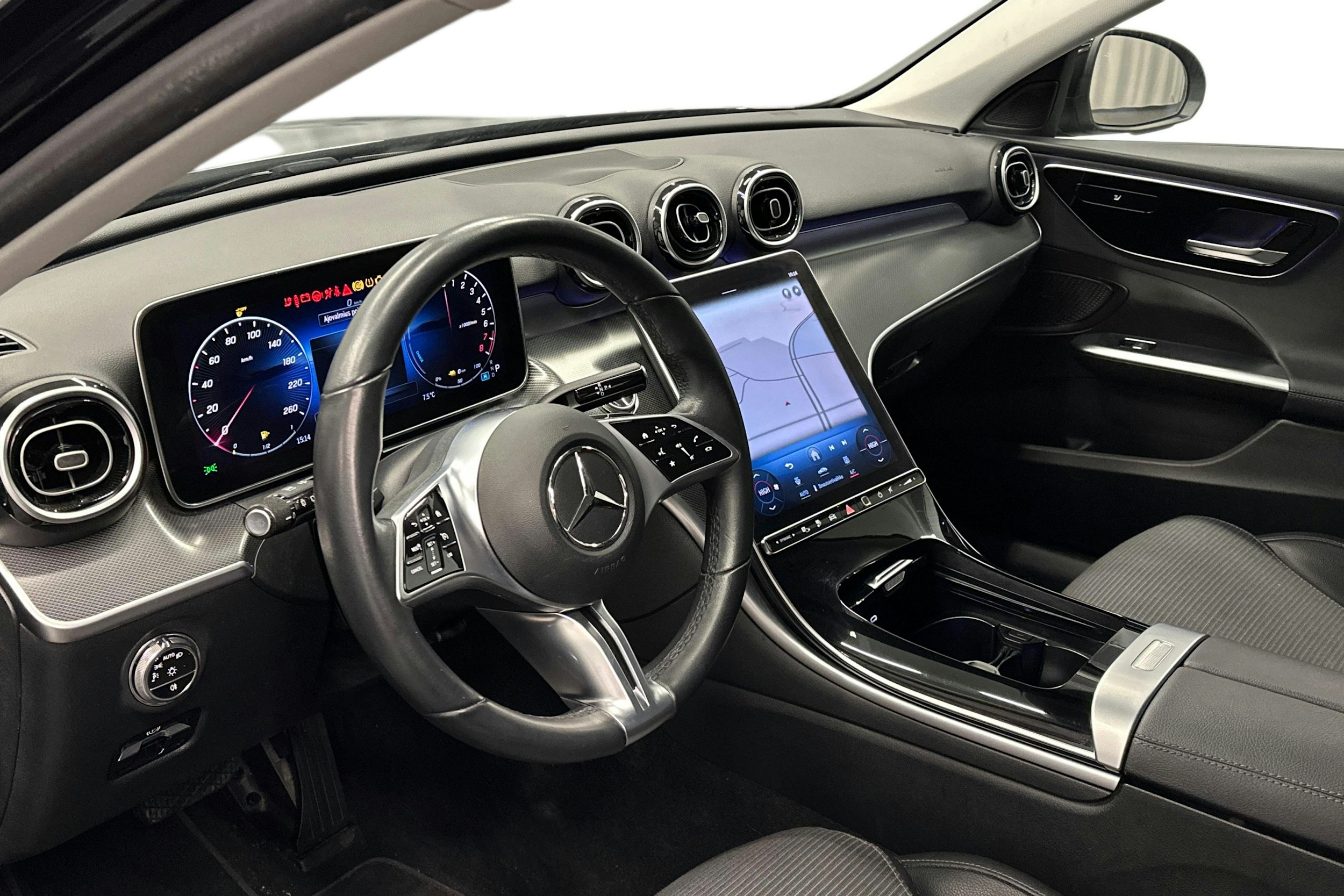 musta Mercedes-Benz C 2023 kuva 7.