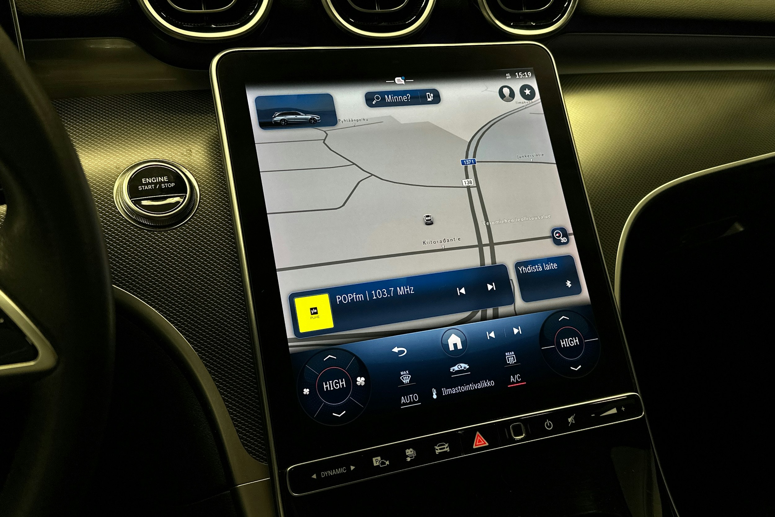 musta Mercedes-Benz C 2023 kuva 24.