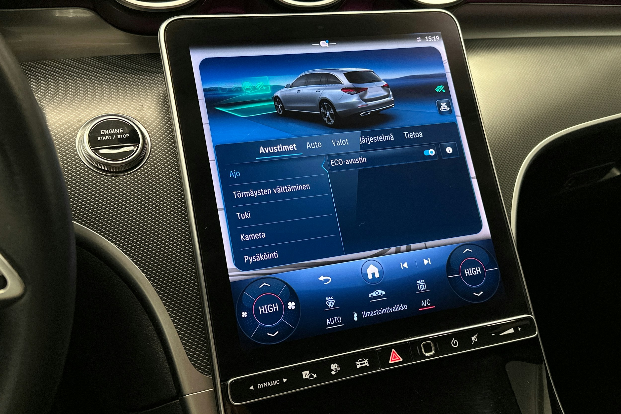 musta Mercedes-Benz C 2023 kuva 25.