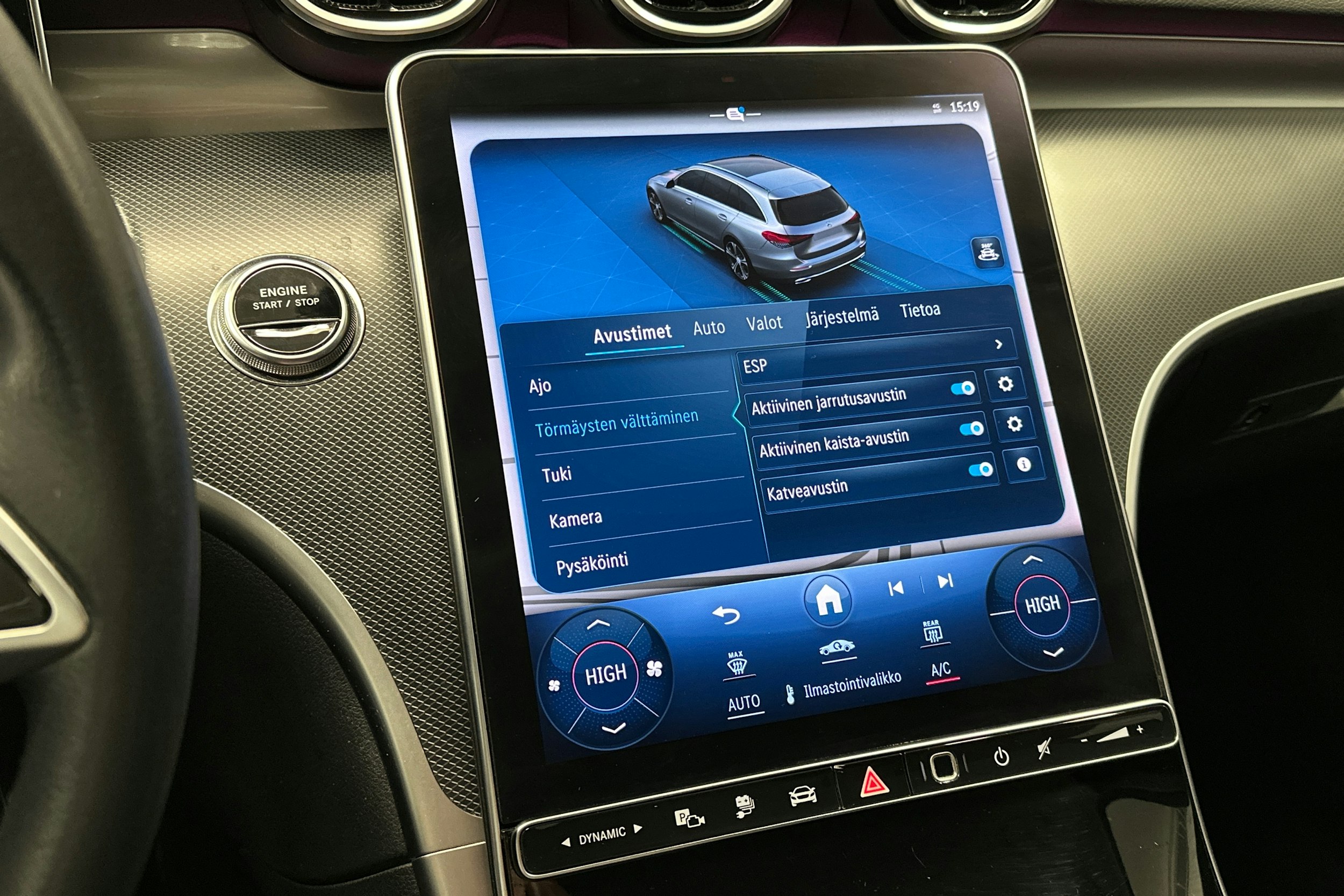 musta Mercedes-Benz C 2023 kuva 26.