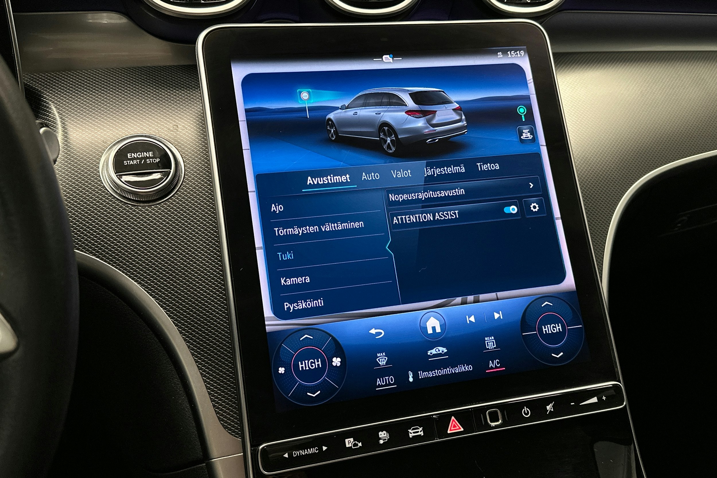 musta Mercedes-Benz C 2023 kuva 27.