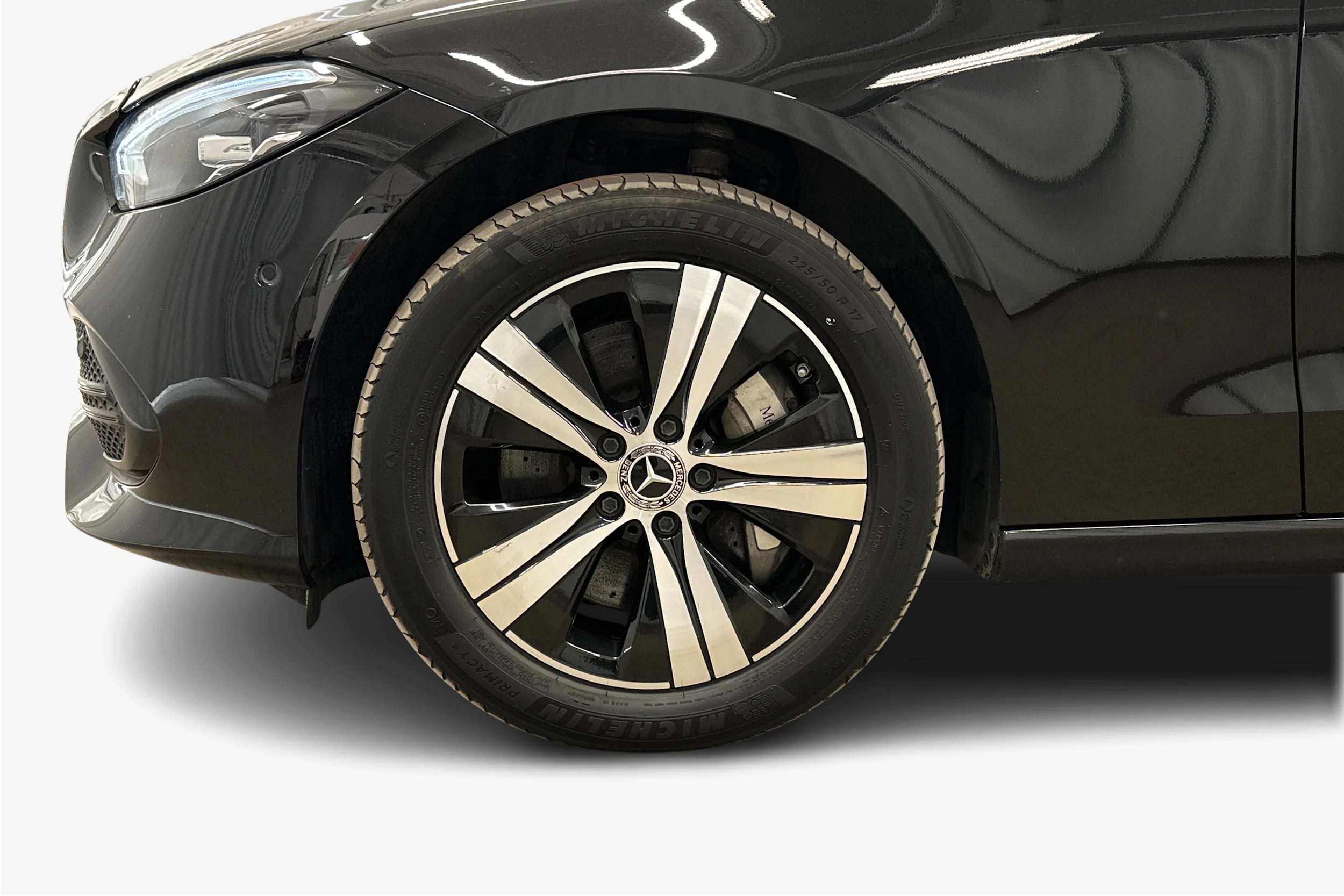 musta Mercedes-Benz C 2023 kuva 12.