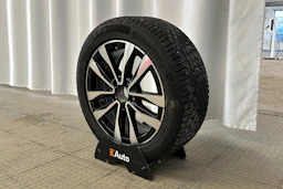 musta Mercedes-Benz C 2023 kuva 13.