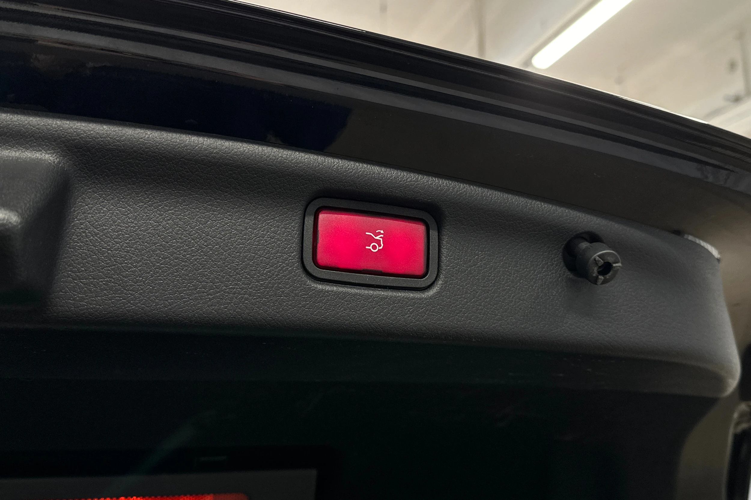 musta Mercedes-Benz C 2023 kuva 16.