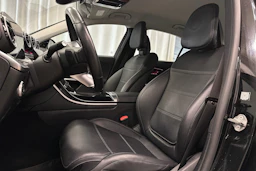 musta Mercedes-Benz C 2023 kuva 19.