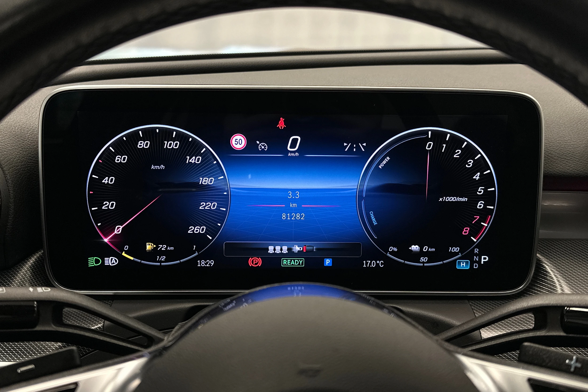 musta Mercedes-Benz C 2023 kuva 24.