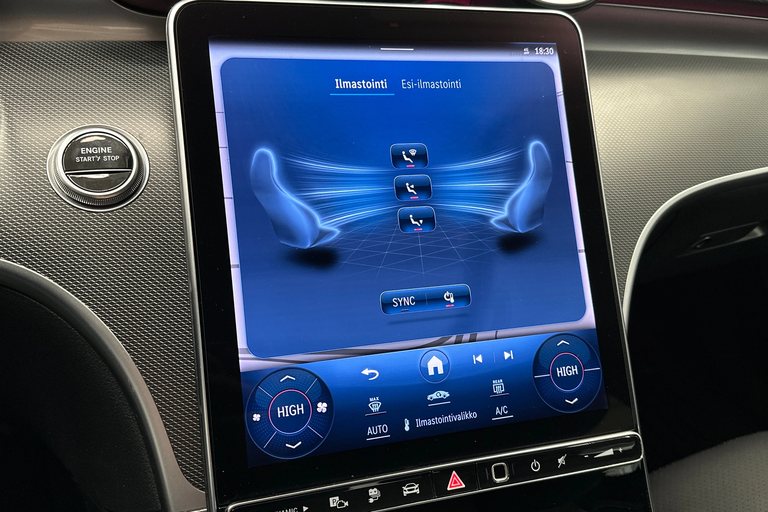 musta Mercedes-Benz C 2023 kuva 31.