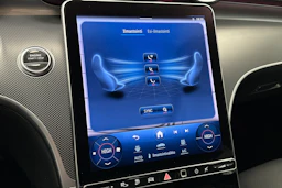 musta Mercedes-Benz C 2023 kuva 31.