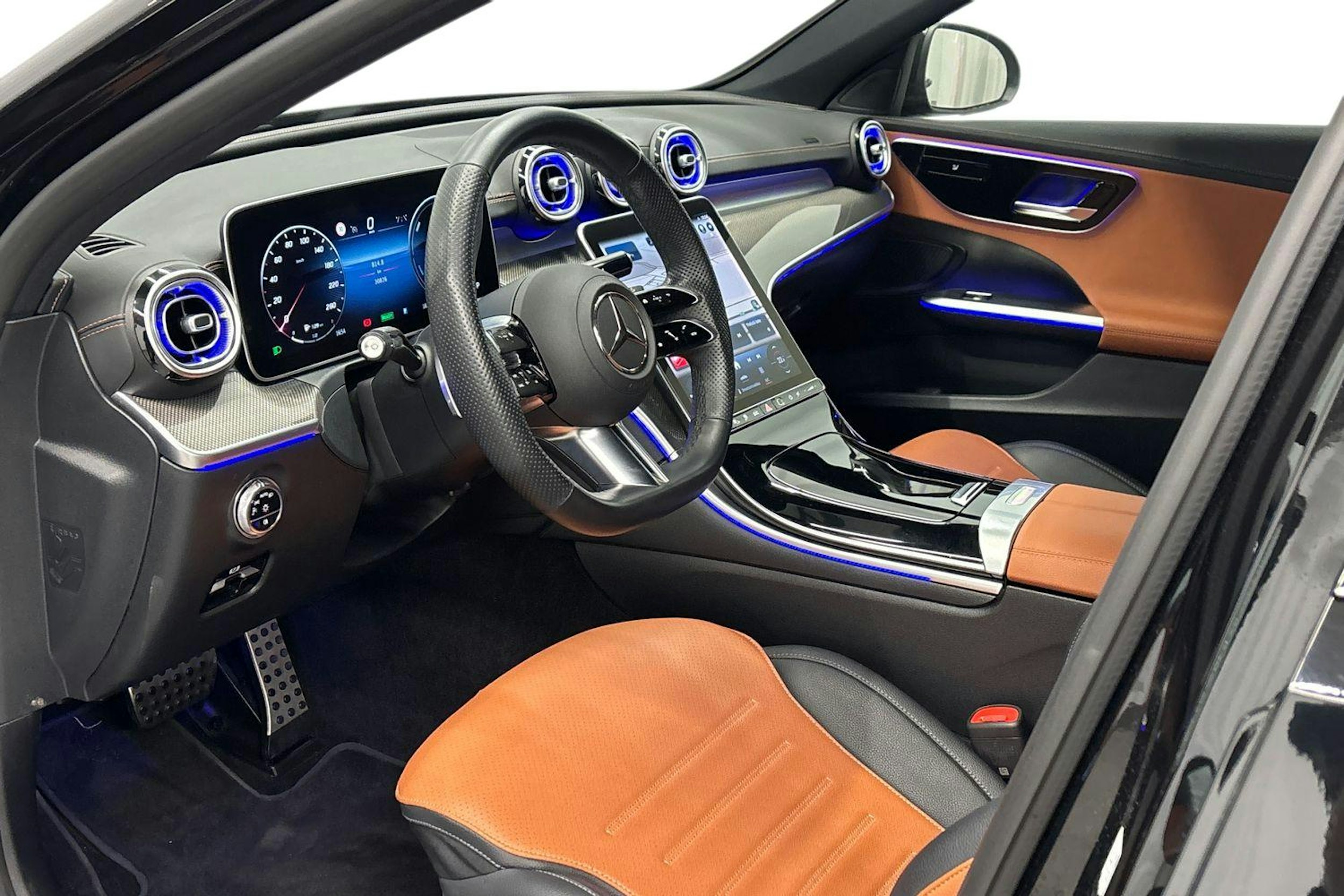 musta Mercedes-Benz C 2023 kuva 6.