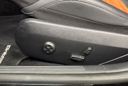 musta Mercedes-Benz C 2023 kuva 15.