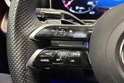 musta Mercedes-Benz C 2023 kuva 17.