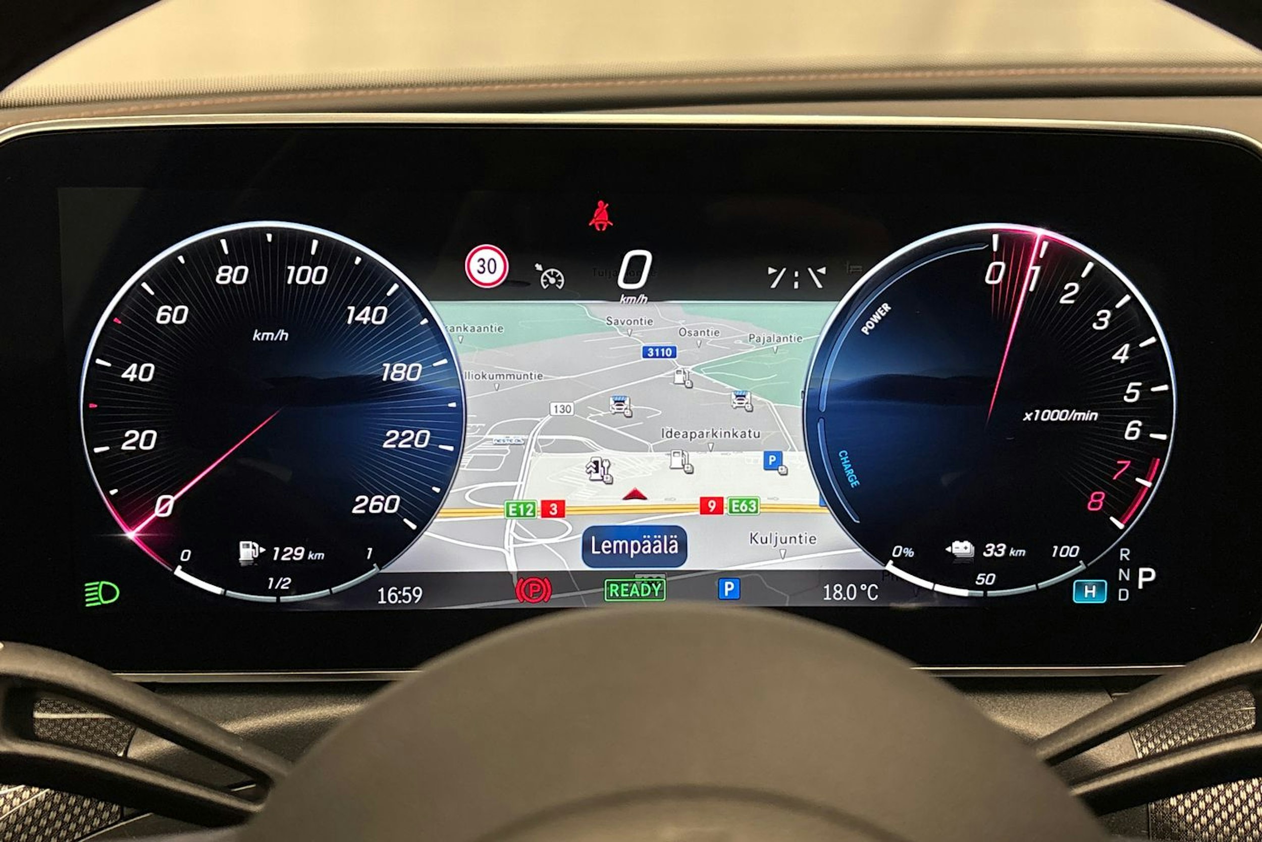 musta Mercedes-Benz C 2023 kuva 19.