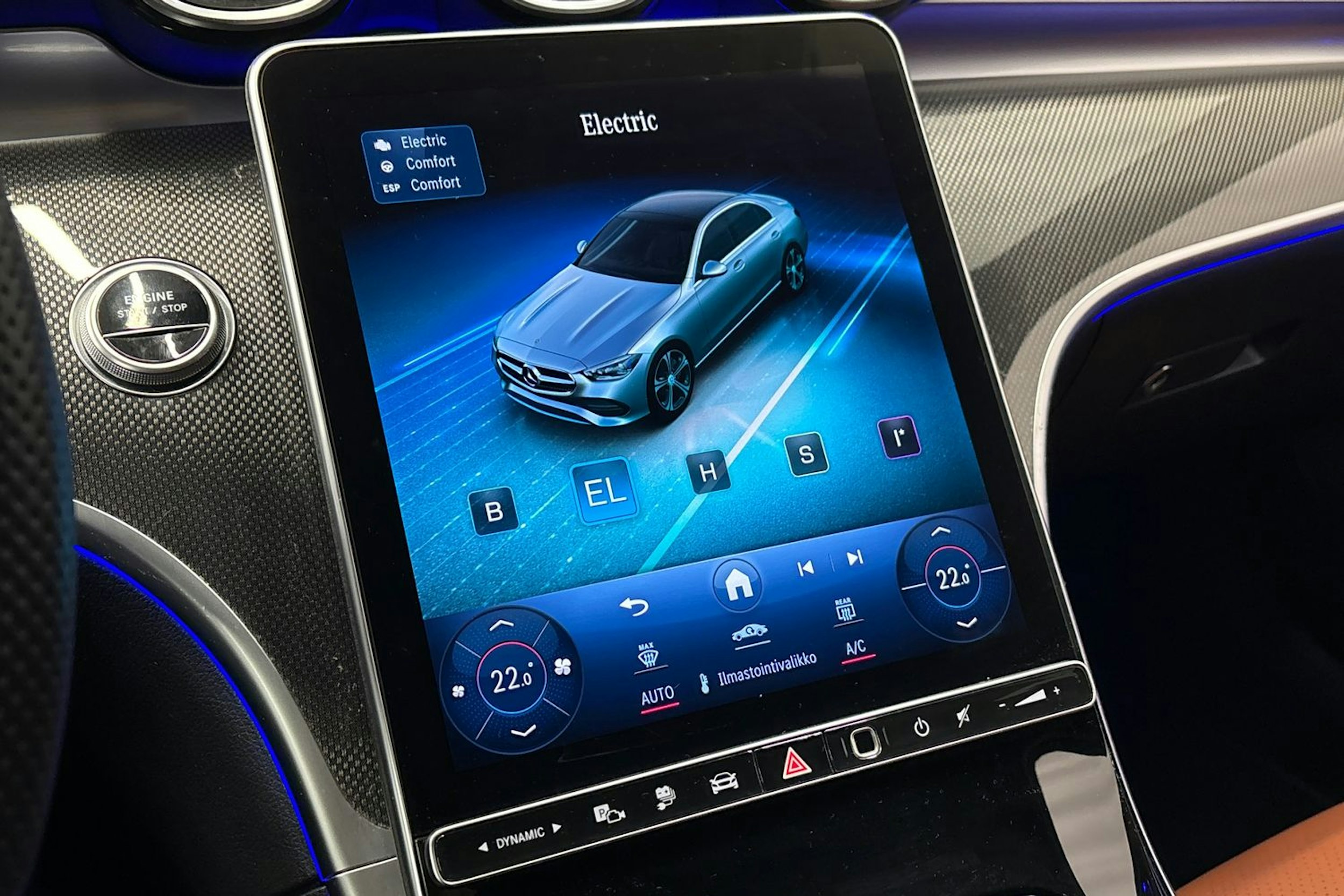 musta Mercedes-Benz C 2023 kuva 21.