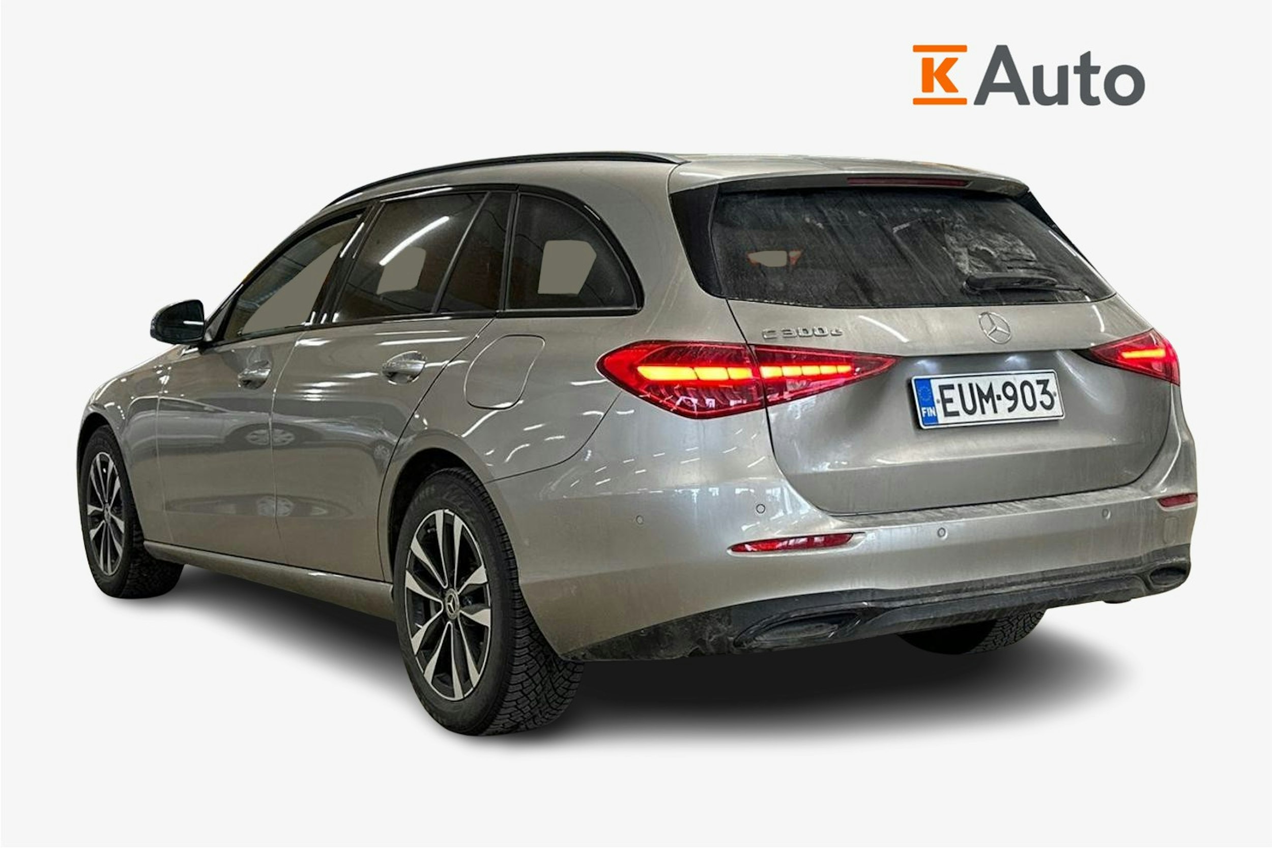 harmaa Mercedes-Benz C 2023 kuva 2.