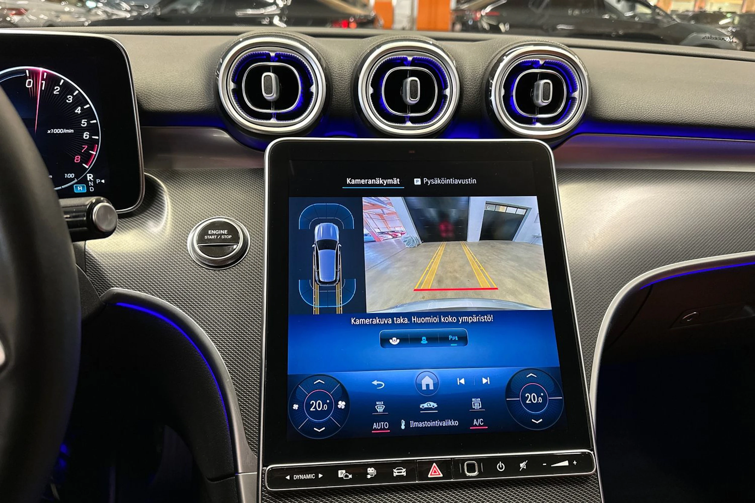 harmaa Mercedes-Benz C 2023 kuva 14.