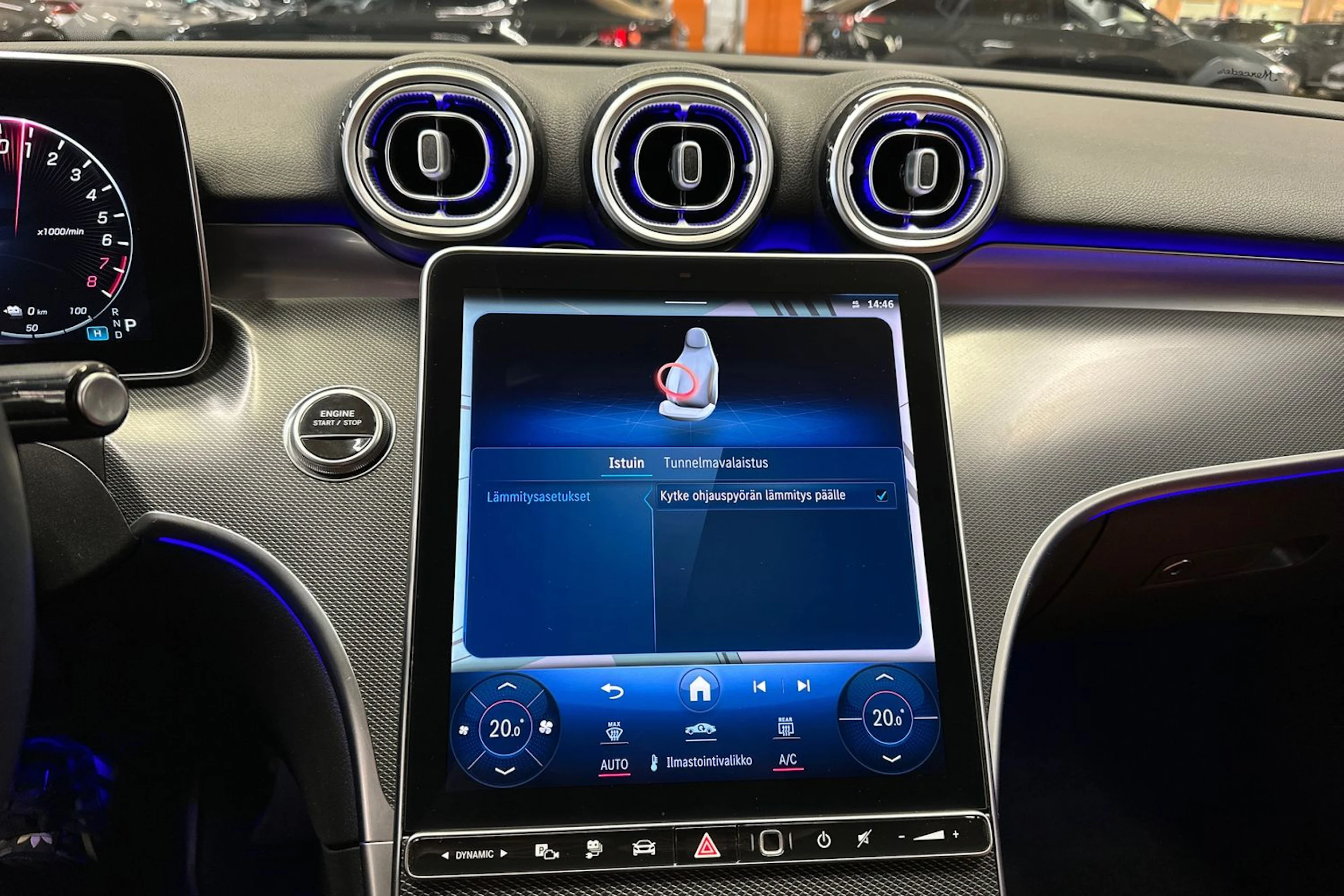 harmaa Mercedes-Benz C 2023 kuva 16.