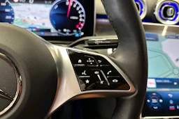 harmaa Mercedes-Benz C 2023 kuva 23.