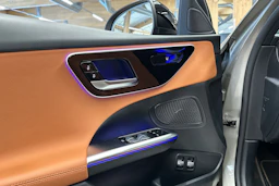 harmaa Mercedes-Benz C 2023 kuva 25.