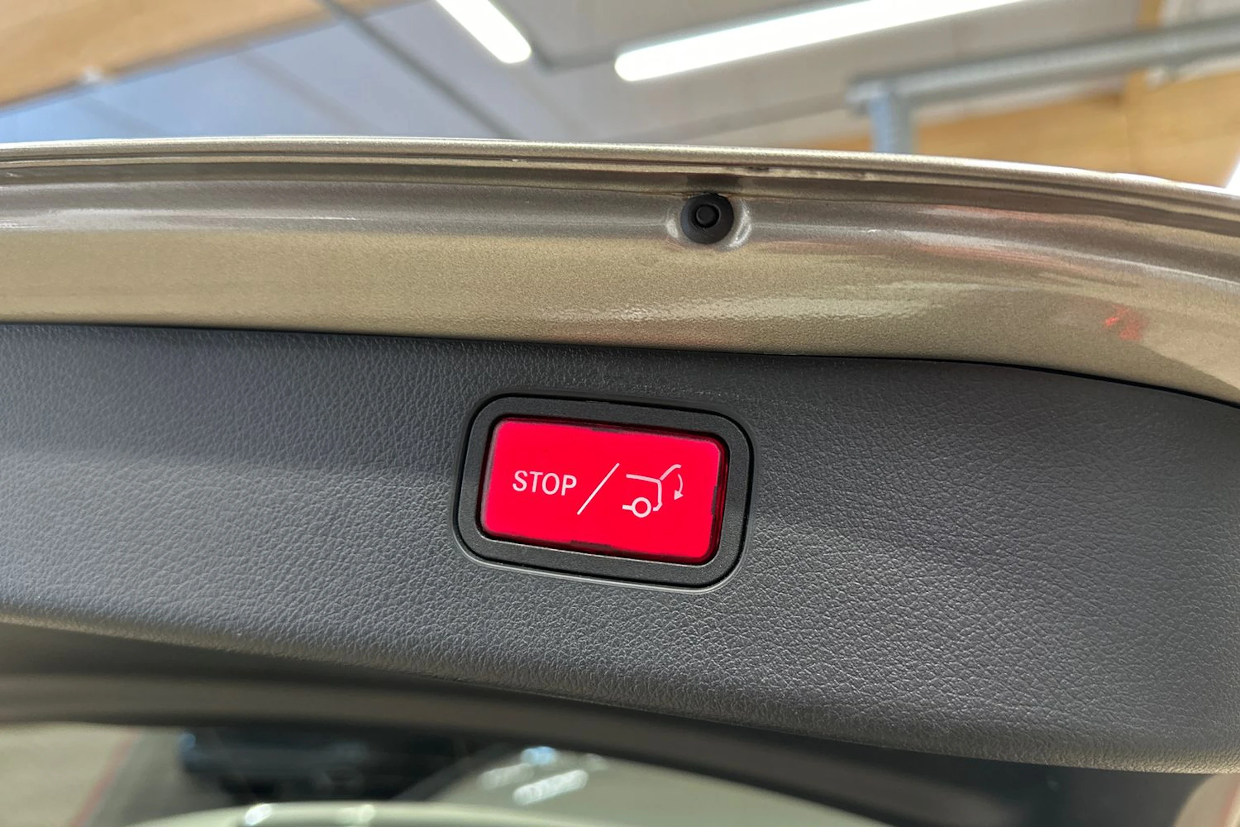 harmaa Mercedes-Benz C 2023 kuva 29.