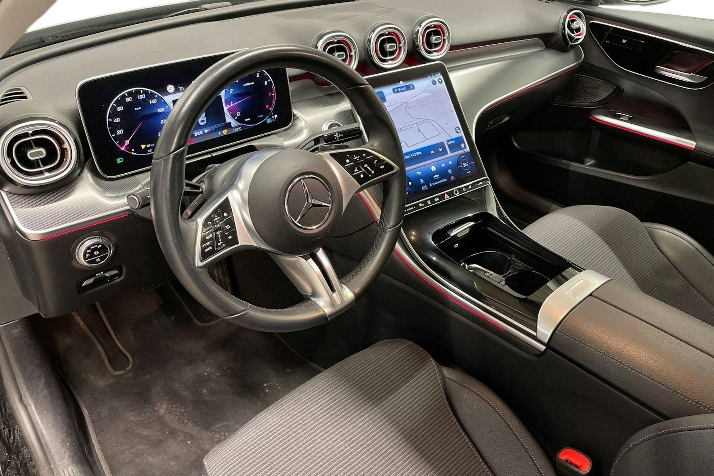 musta Mercedes-Benz C 2023 kuva 7.