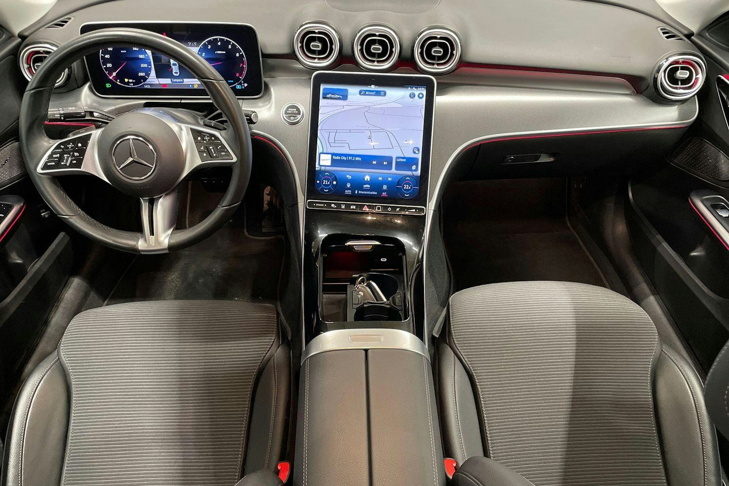 musta Mercedes-Benz C 2023 kuva 9.