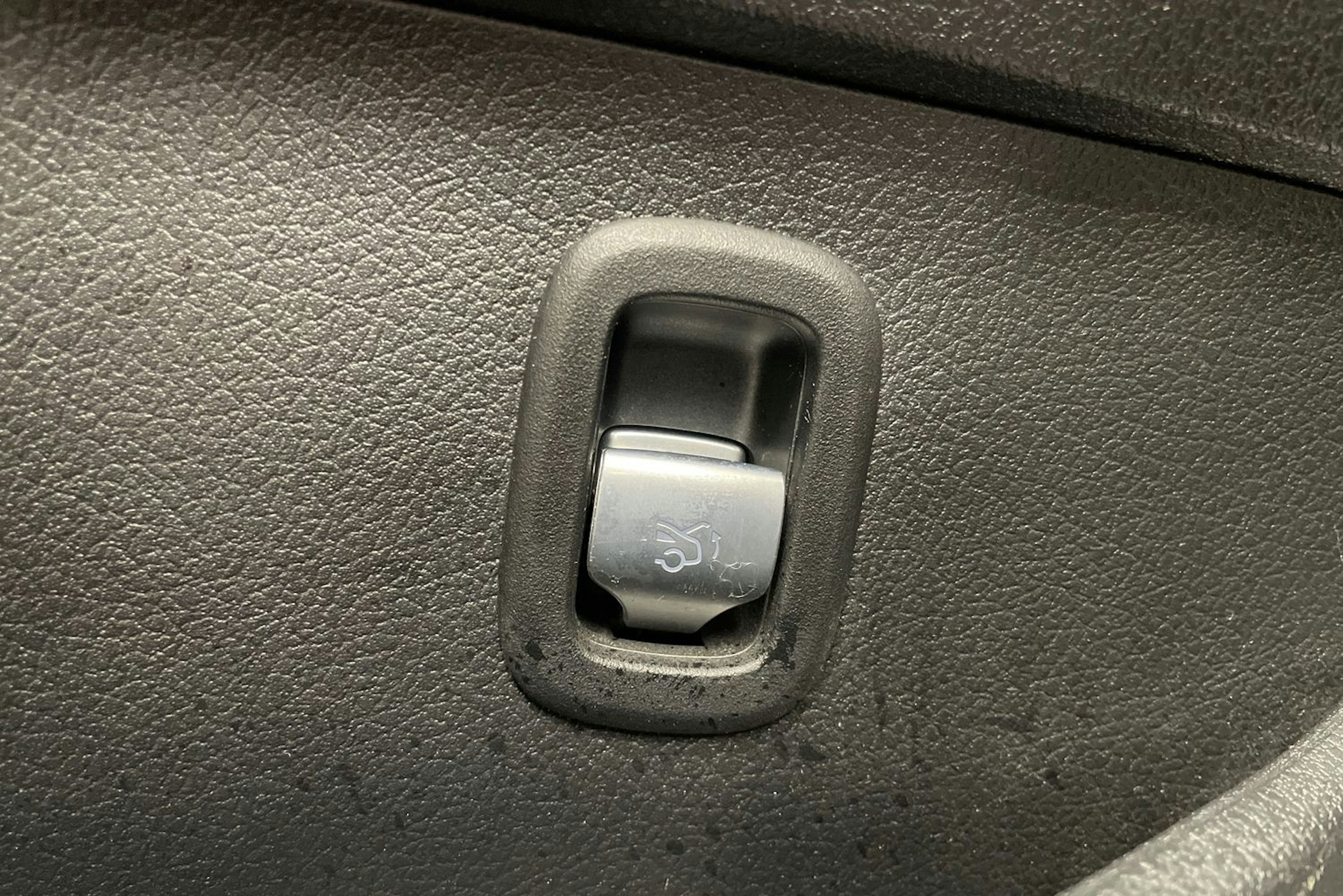 musta Mercedes-Benz C 2023 kuva 25.