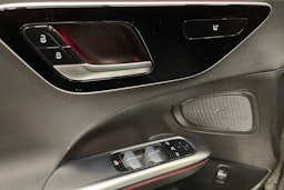 musta Mercedes-Benz C 2023 kuva 26.