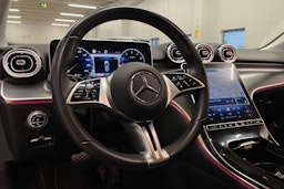 musta Mercedes-Benz C 2023 kuva 27.